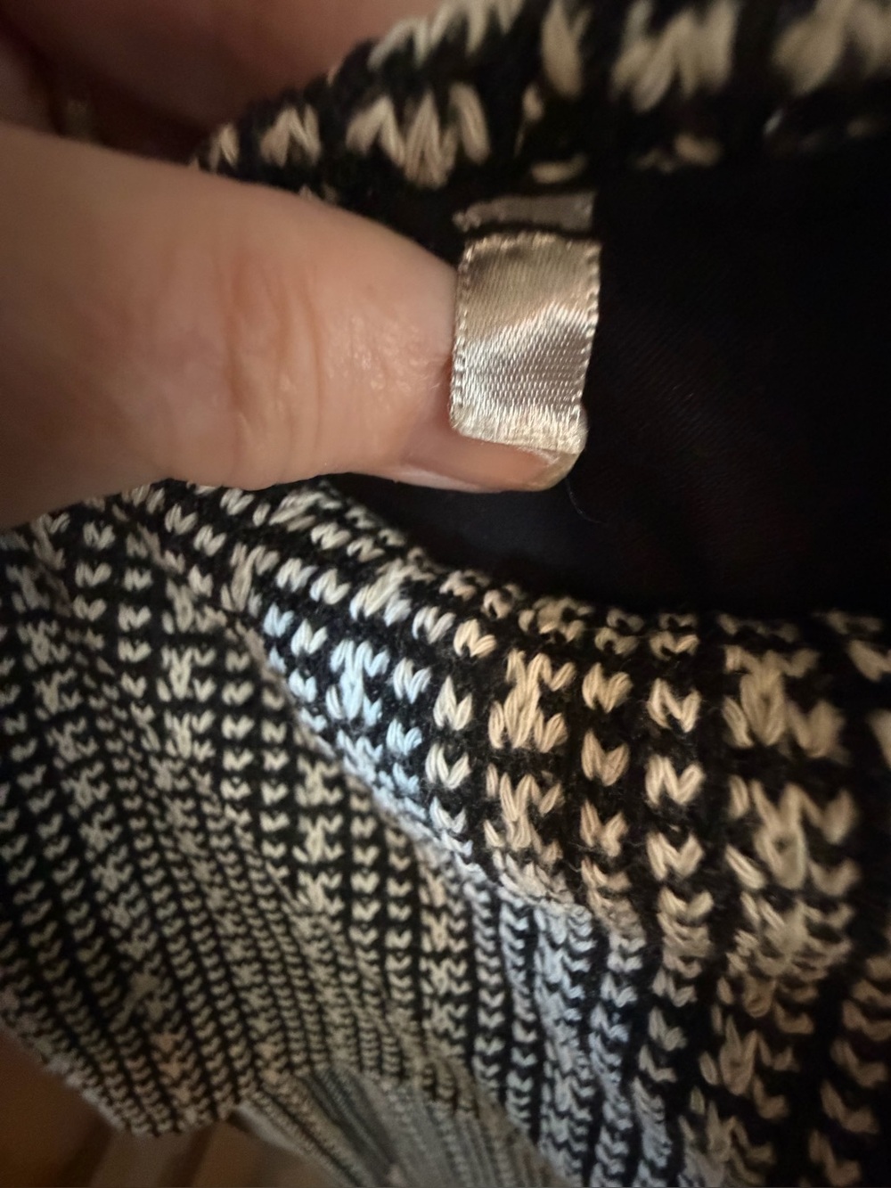 Off-Shoulder Black and White Knit Dress. (No tags~ fits XS/S - Picture 2 of 9